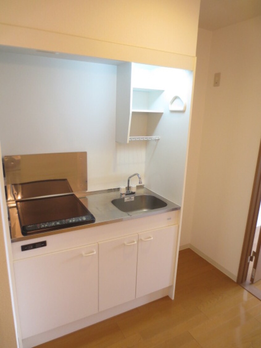 キッチン ロイヤルクィ－ンズパ－ク関目