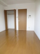 居室 ロイヤルクィ－ンズパ－ク関目