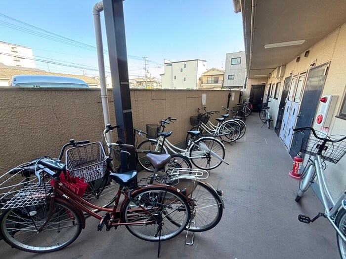 駐輪場 メゾンソフィア