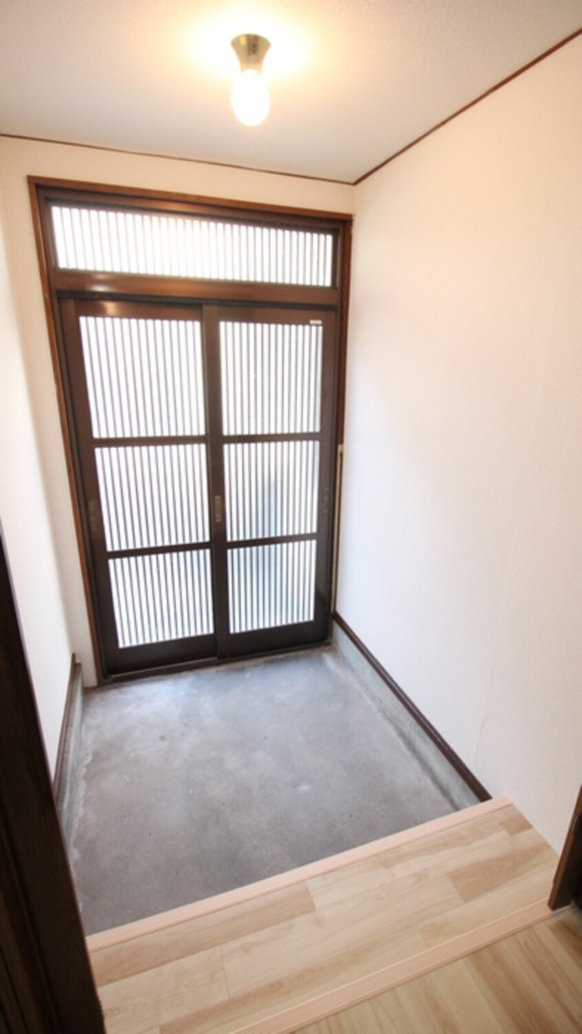 玄関 藤井寺3丁目 賃貸戸建て住宅