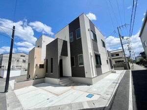 ﾌｼﾞﾊﾟﾚｽ戸建賃貸青山2丁目1