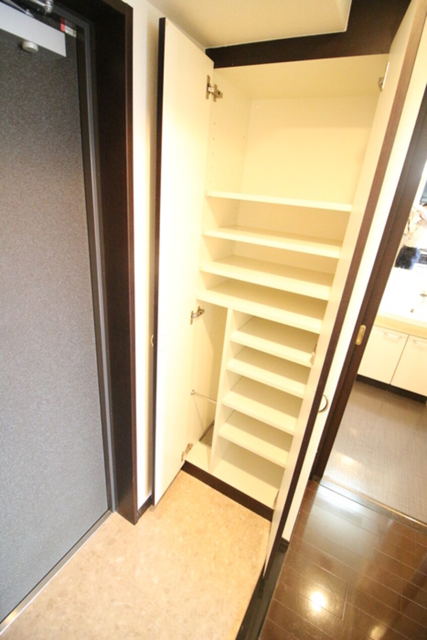 靴箱 アスヴェル京都四条烏丸(802)