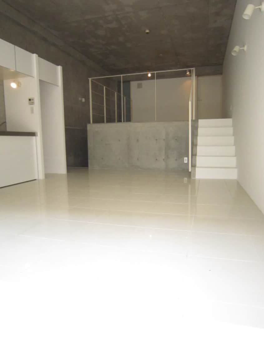 居室 ベルニ－ニ南森町