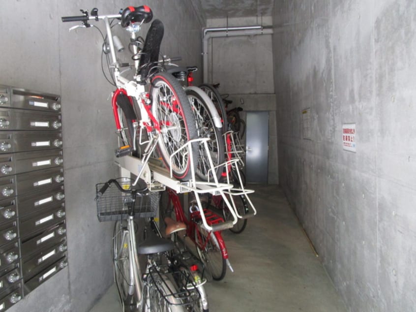 駐輪場 ベルニ－ニ南森町