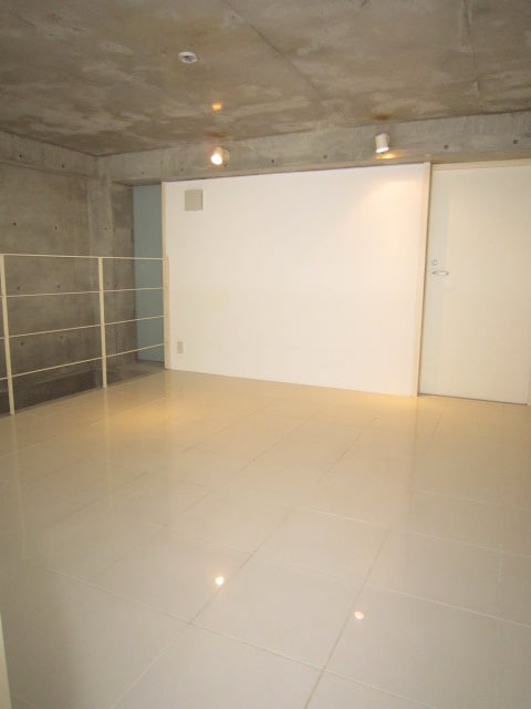 居室 ベルニ－ニ南森町