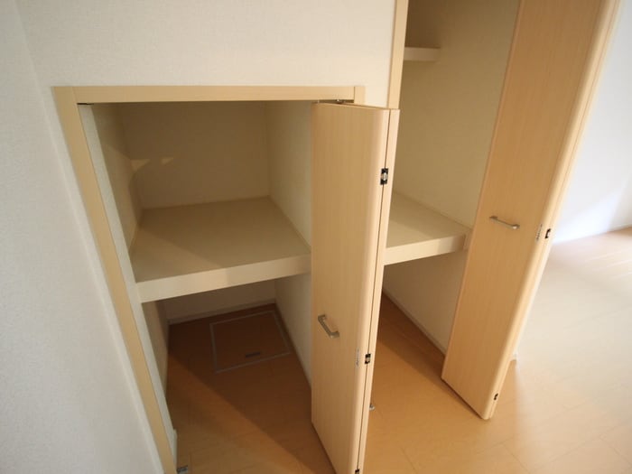 収納 モデッサ　フェリーチェ