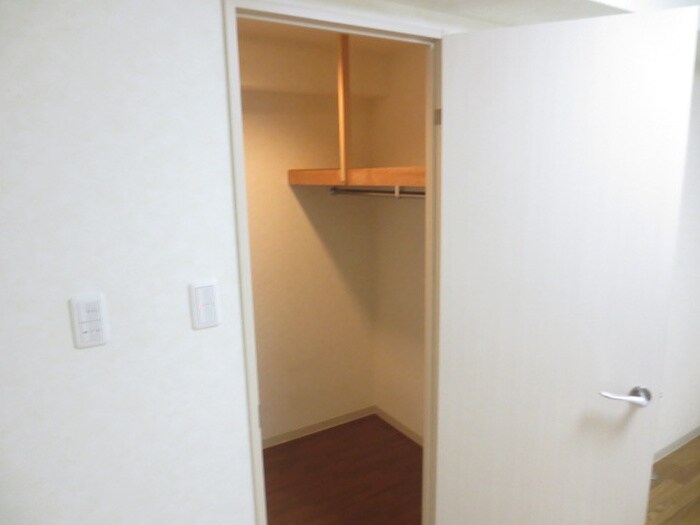 収納 グレ-ス門戸荘Ⅱ