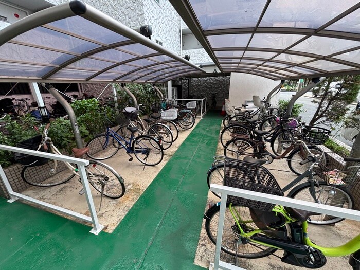 駐輪場 秀和南茨木レジデンス(302)