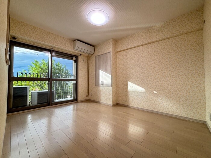 居室 秀和南茨木レジデンス(302)