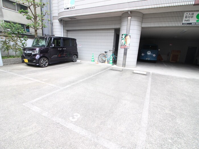 駐車場 築港武智マンション