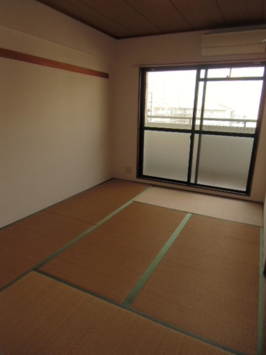 居室 築港武智マンション