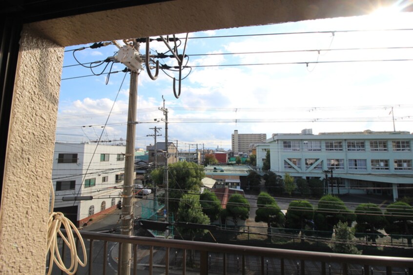 室内からの展望 コ－ポ山優