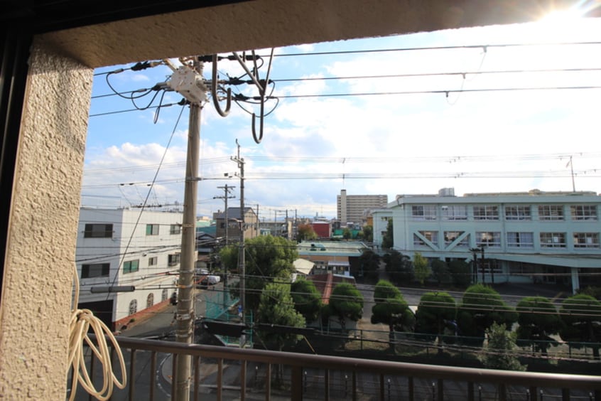 室内からの展望 コ－ポ山優