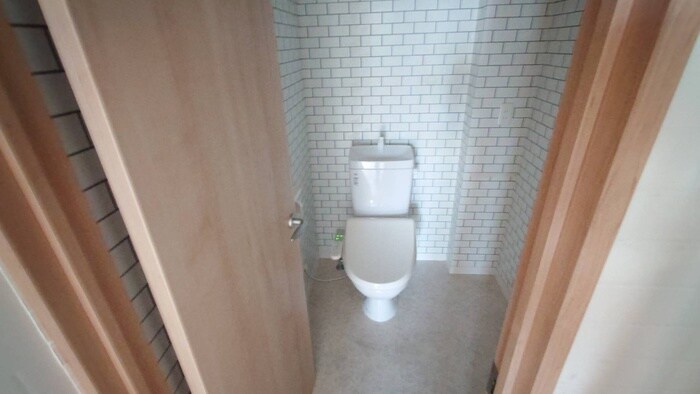 トイレ レ－ク魚住