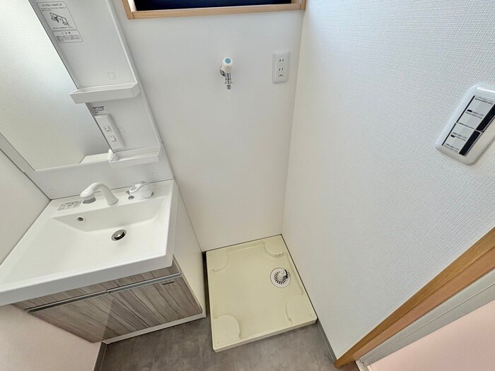 洗濯機置場 RENBO　HOUSE