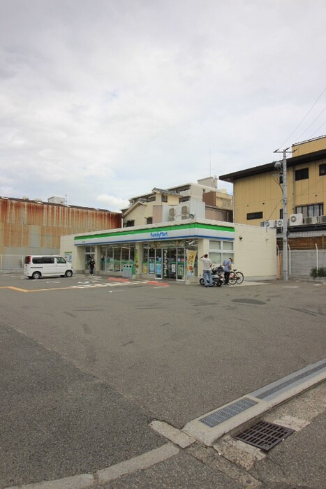 ファミリーマート 堺錦綾町店(コンビニ)まで85m RENBO　HOUSE