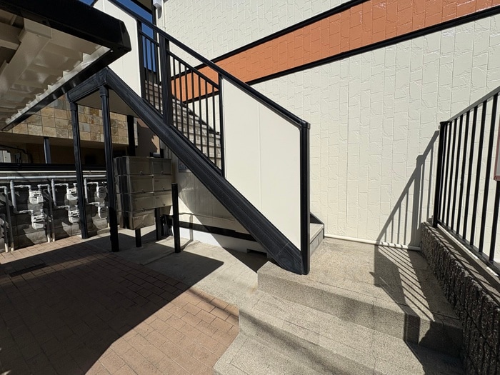 エントランス部分 アライブ大箇