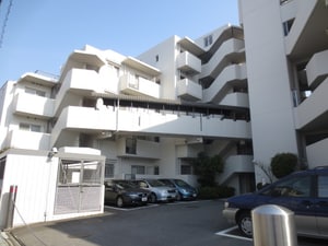 高槻ﾛｲﾔﾙﾏﾝｼｮﾝ東棟(315)