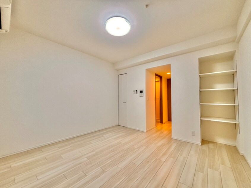 居室 エス・キュート梅田中崎町