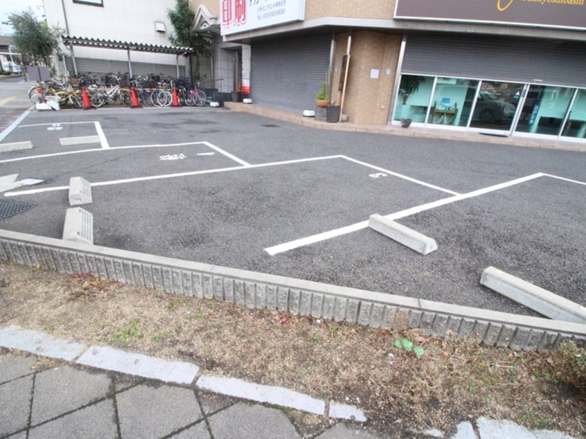 駐車場 住吉橋ポルト