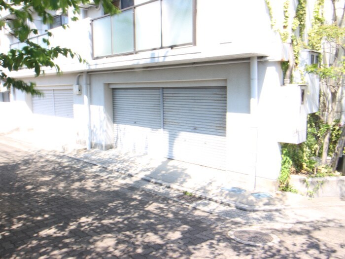 駐車場 南塚口アベニュ－