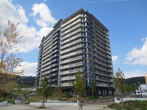 ジオ彩都プレミアムテラス(301)