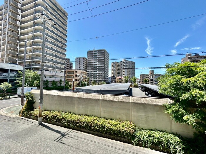 室内からの展望 平山マンション