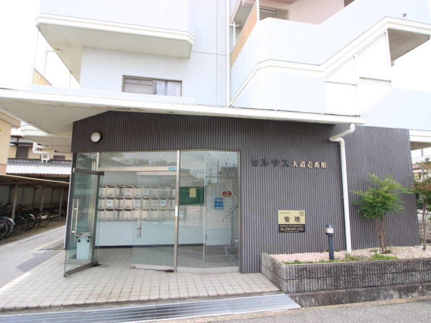 エントランス部分 セルサス大道壱番館