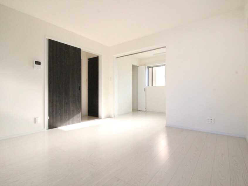 居室 ビックロード土山