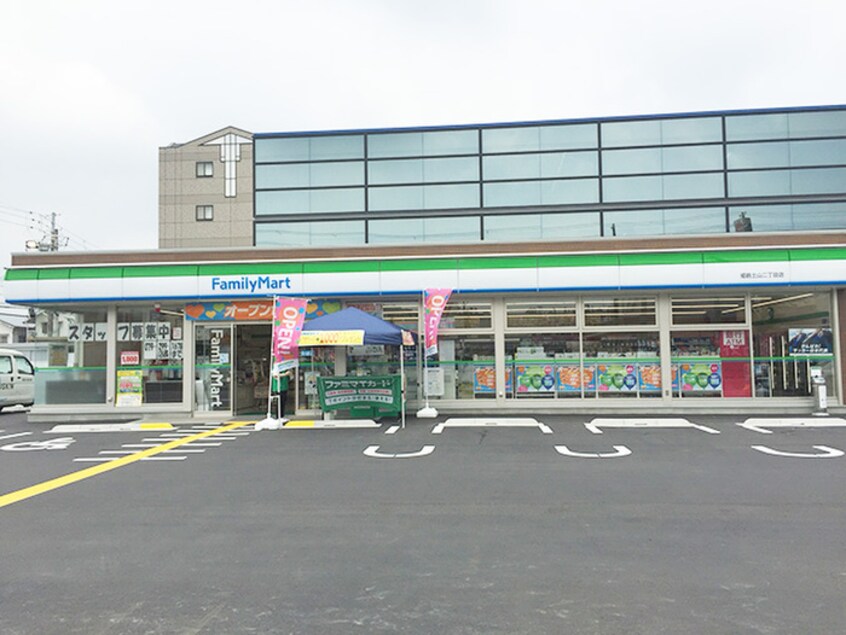 ファミリーマート(スーパー)まで260m ビックロード土山