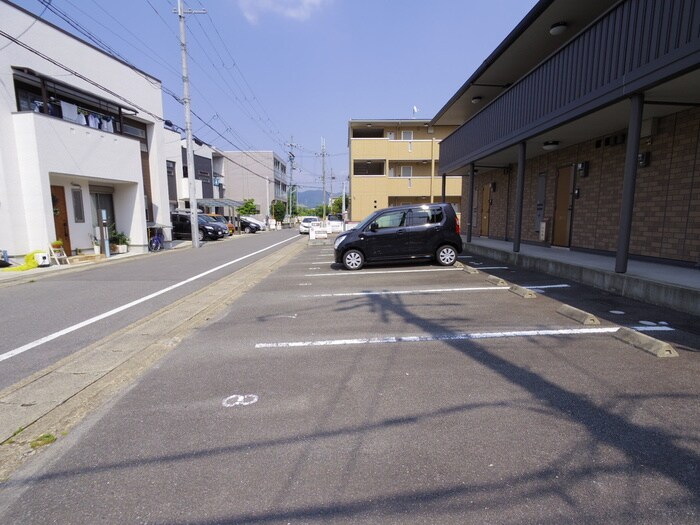 駐車場 グランシャリオ