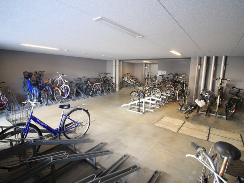 駐輪場 ｽﾜﾝｽﾞｼﾃｨ梅田ｳｴｽﾄ(303)