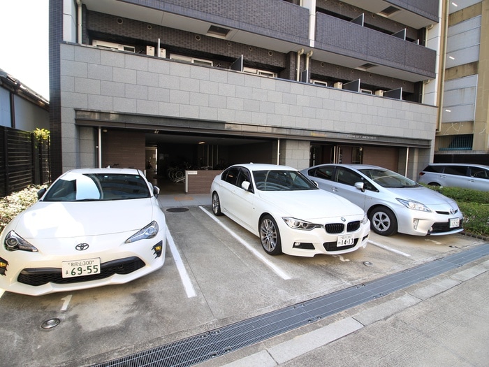 駐車場 ｽﾜﾝｽﾞｼﾃｨ梅田ｳｴｽﾄ(303)