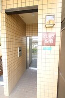 エントランス部分 グレイス高倉