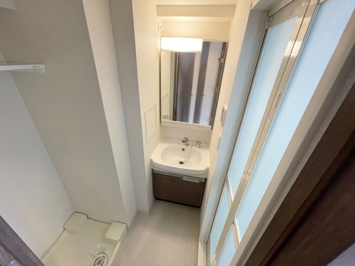 洗面 ﾌﾟﾚｻﾝｽ神戸元町ﾐｭｰｽﾞ（1404）