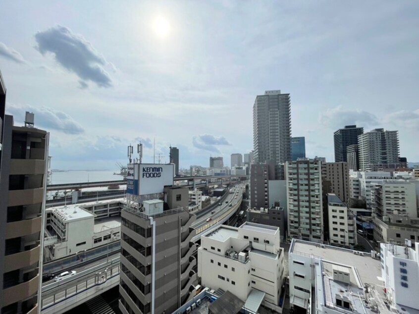 室内からの展望 ﾌﾟﾚｻﾝｽ神戸元町ﾐｭｰｽﾞ（1404）