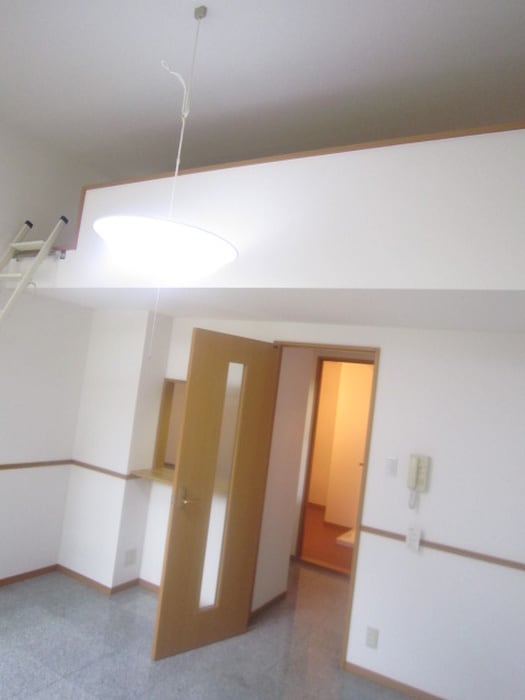 居室 メゾンエリーⅡ