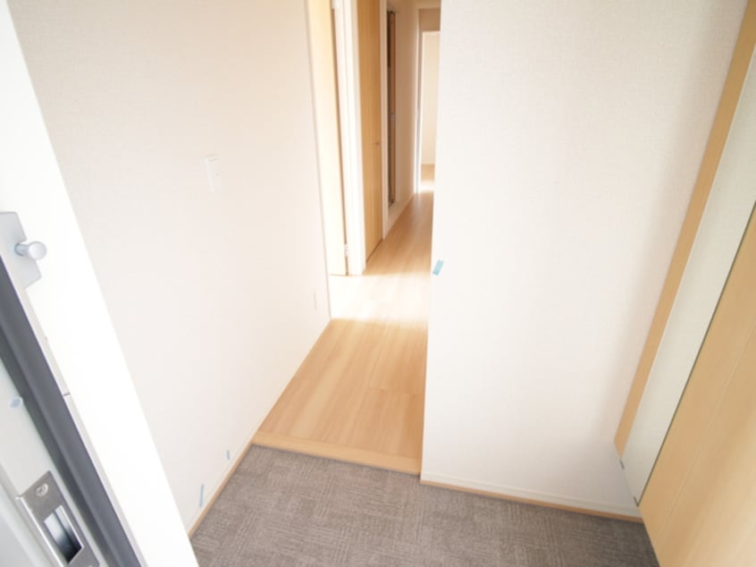 玄関 ワン　ウェーブ霞ヶ丘