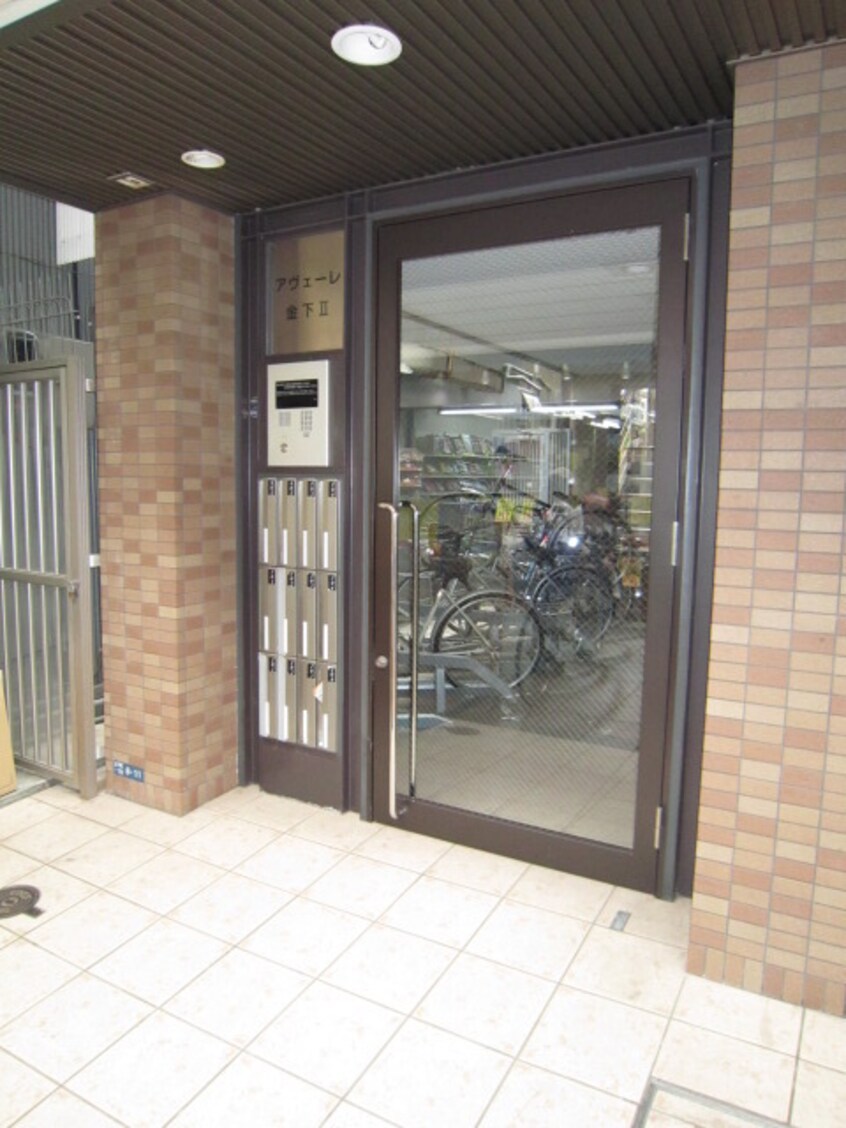 エントランス部分 アヴェ－レ金下Ⅱ