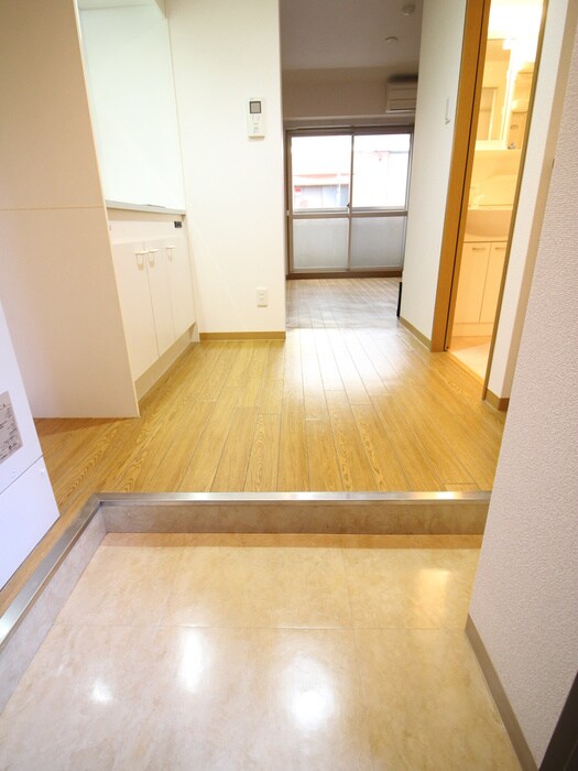 玄関 アヴェ－レ金下Ⅱ