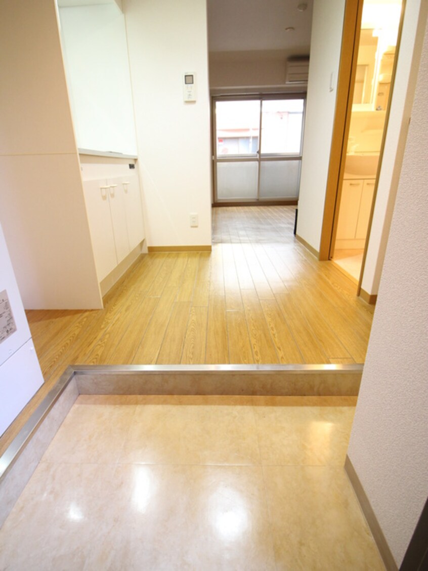 玄関 アヴェ－レ金下Ⅱ