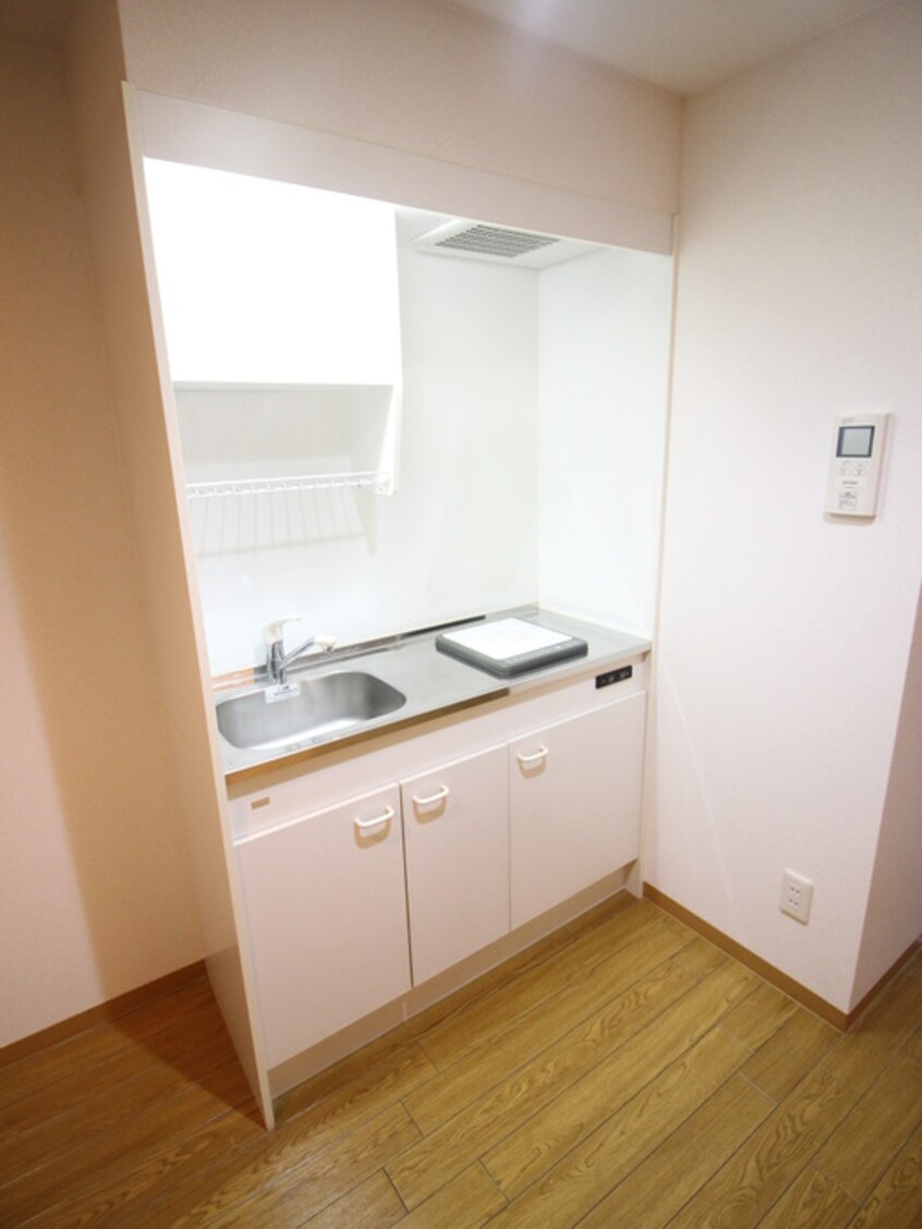 キッチン アヴェ－レ金下Ⅱ