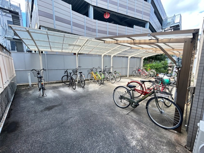 駐輪場 シャトードボニータ