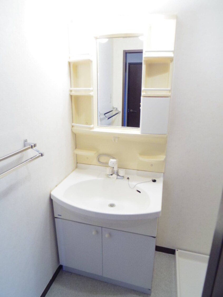 洗面 リベレ小西