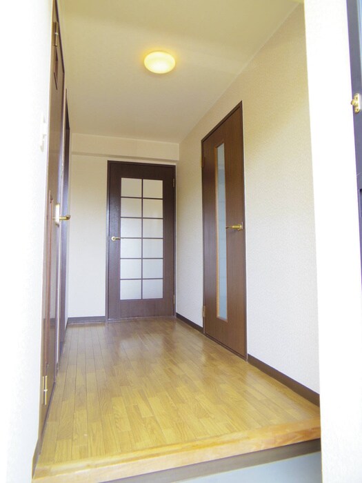 玄関 リベレ小西