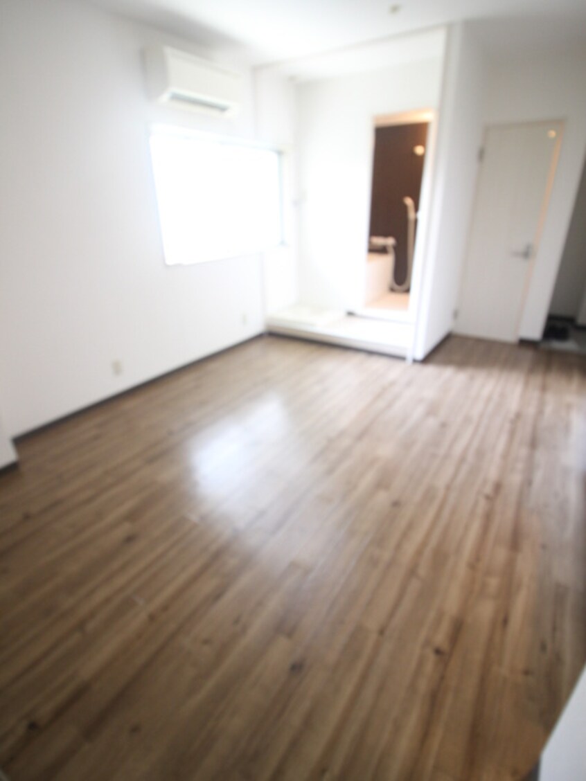 居室 村林マンション