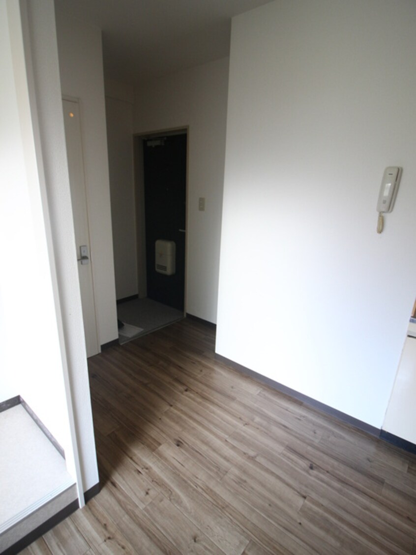 廊下 村林マンション