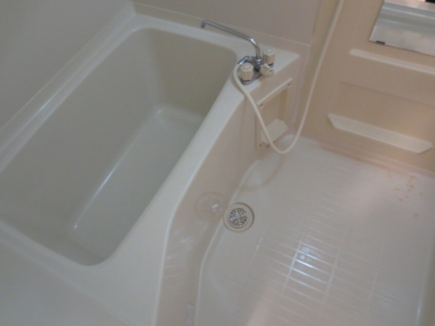 バス／シャワールーム等 ジュネス武庫之荘ⅢＢ