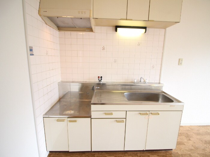 キッチン ロイヤル八尾