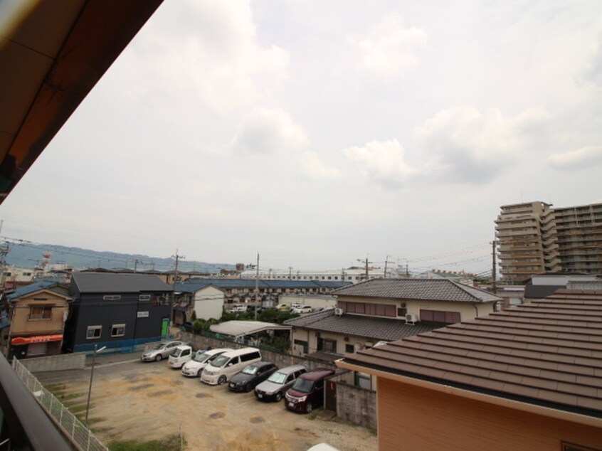 室内からの展望 ロイヤル八尾